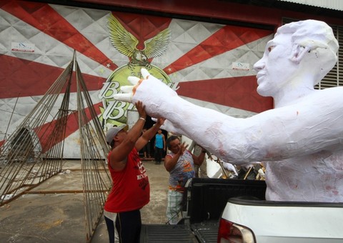 Prefeitura repassa R$ 2.1 milhões para as escolas de samba