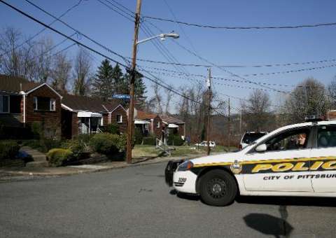 Estudante esfaqueia 20 colegas em escola nos EUA