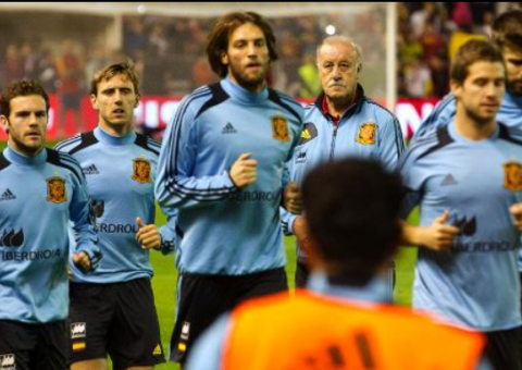 Espanha e Rússia perto da Copa; Inglaterra tem destino nas mãos