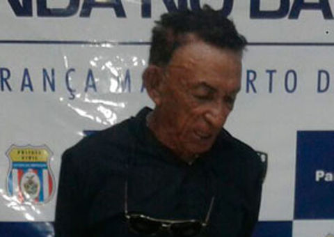  Em Parintins, homem é preso em embarcação com armas de fabricação caseira