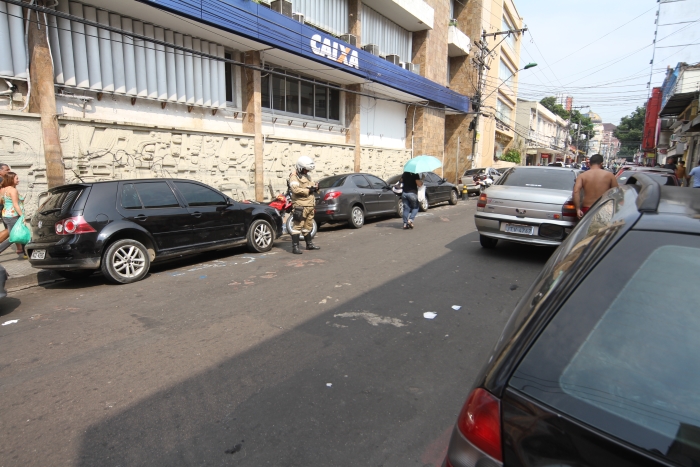 Ruas do Centro voltam a ter estacionamento proibido
