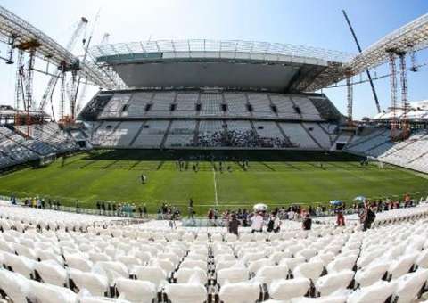 Blatter confirma que estádio de SP estará pronto para a Copa