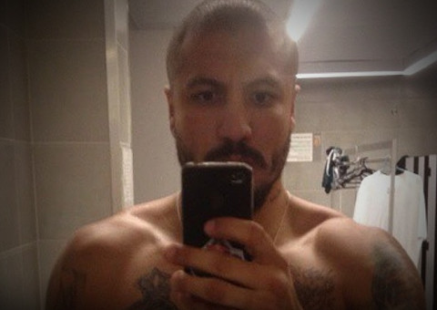 Internautas acusam Fernando de usar celular dentro do BBB15