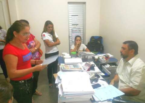 Dançarina vira corretora e dá golpe de R$ 35 mil vendendo imóveis