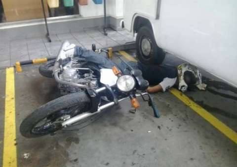 Pistoleiro executa homem em posto de gasolina na Zona Leste