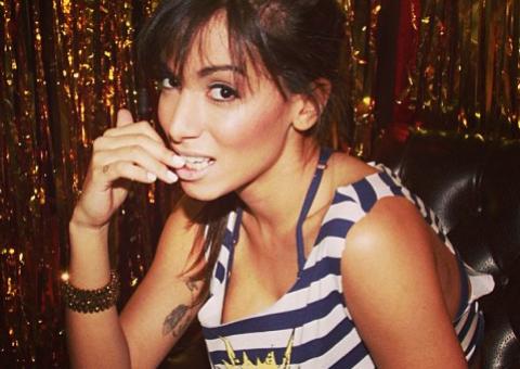  Anitta fala sobre tamanho na hora do sexo: "no meu caso, é documento sim".
