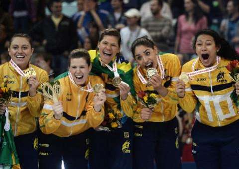 Brasil vence Sérvia e é campeão Mundial de Handebol feminino