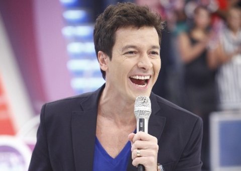 Rodrigo Faro ganha por mês o salário que diretores da Record ganham em um ano