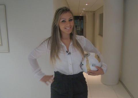 Denilson fica empolgado com presença da gandula musa