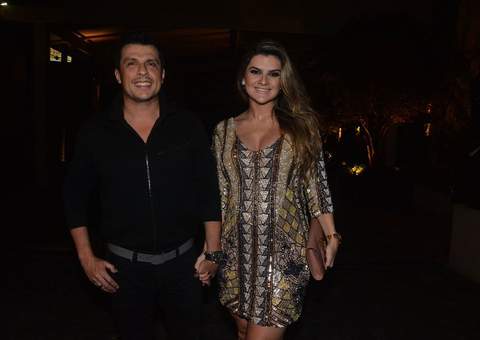 Mirella Santos e Ceará do Pânico apresentam filha nas redes sociais