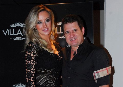 Ex-mulher de Marrone vai usar fotos para mostrar que quem traia era o cantor