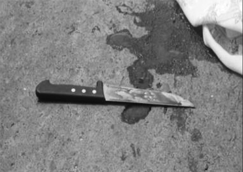 Em aniversário, marido mata mulher a facadas