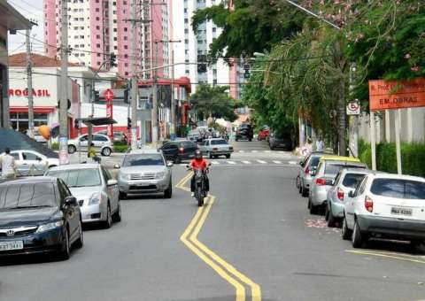 Trânsito: Faixa incomum, vem causando acidentes em uma avenida movimentada de São Paulo