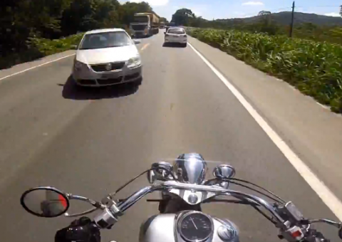 Acidente feio em Santa Catarina é registrado por câmera em capacete