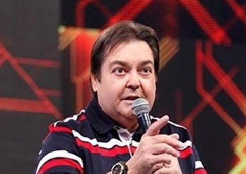 Faustão solta o verbo ao falar sobre repercussão de "Babilônia" e afirma que o Brasil precisa ter mais tolerância