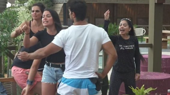 Mirella chama Raissa de louca e peoas iniciam bate-boca em A Fazenda