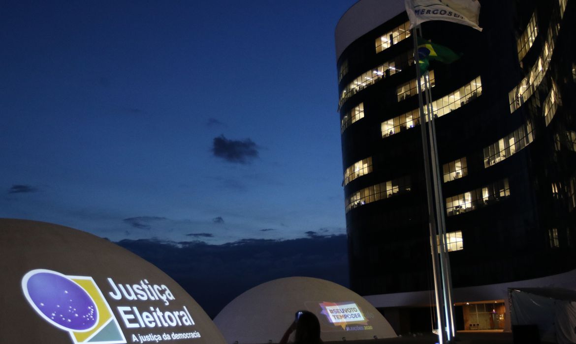 Horário eleitoral será retomado em Macapá 
