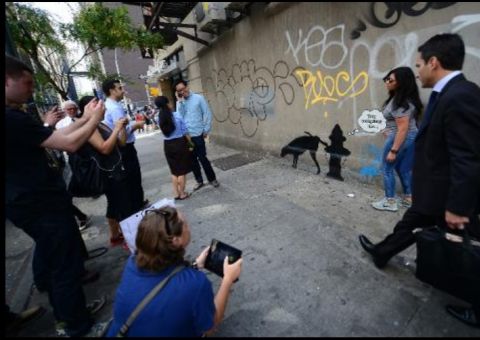 Artista de rua é eleito personalidade do ano na Internet