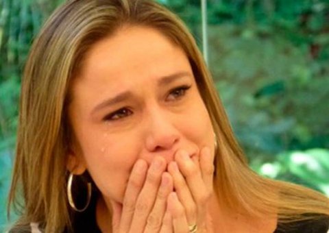 Fernanda Gentil chora ao vivo após declaração do marido