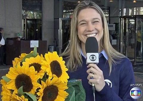 Fernanda Gentil ganha presente ao vivo e se declara para marido