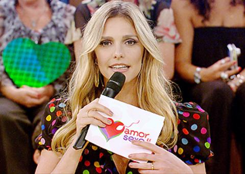 Fernanda Lima deveria aparecer nua no palco, mas foi vetada pela Globo
