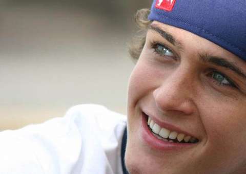 Grupo tenta matar Felipe Dylon