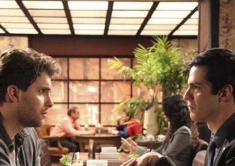 Niko descobre que Félix vende cachorro quente