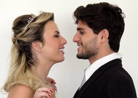Ex-BBB Fernanda conta como André é na cama e recusa posar nua