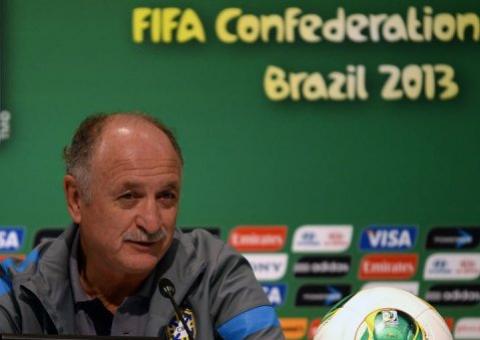 Felipão diz que usará amistoso para fazer definições