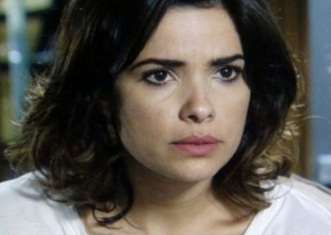 Aline esfaqueia o amante e foge com fortuna de César para Bélgica