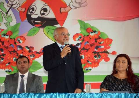 Vice-Governador destaca investimentos em Maués e recebe título de Cidadão do município