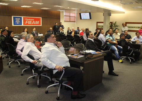 Fieam realiza encontro com comitiva tailandesa