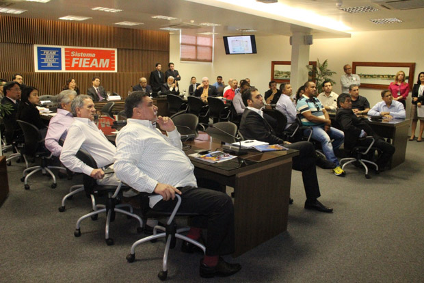 Fieam realiza encontro com comitiva tailandesa