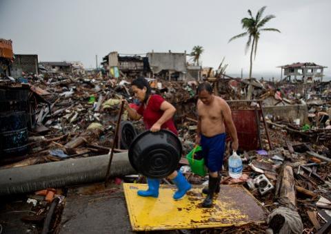 Supertufão deixou mais de 5.200 mortos nas Filipinas