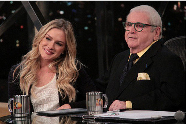 Fiorella Mattheis assume namoro com Alexandre Pato em programa de TV