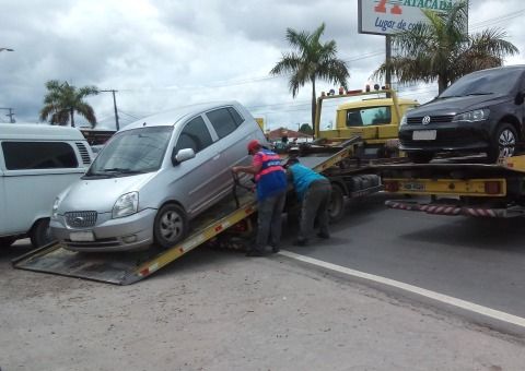 'Feirão' de veículos da Cidade Nova tem 12 carros guinchados