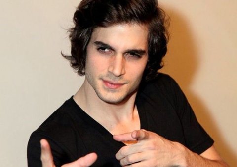 Fiuk, filho de Fábio Jr., sofre acidente de carro