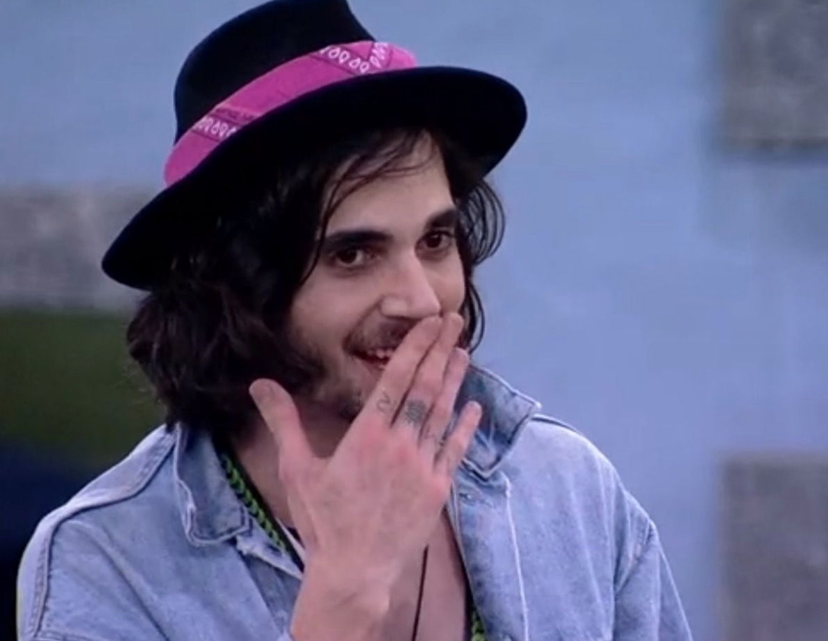 Internautas ficam em choque ao saber que Glória Pires não é mãe de Fiuk 