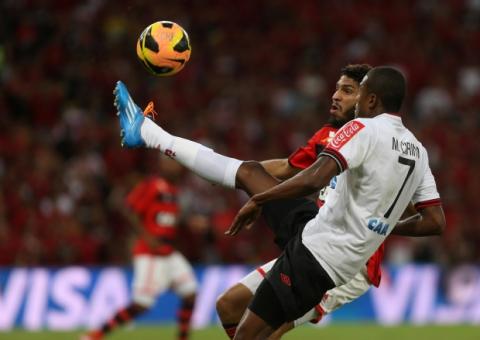 Flamengo é tricampeão brasileiro