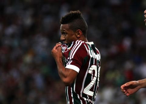 Embalado, Fluminense quer vitória para sonhar mais alto