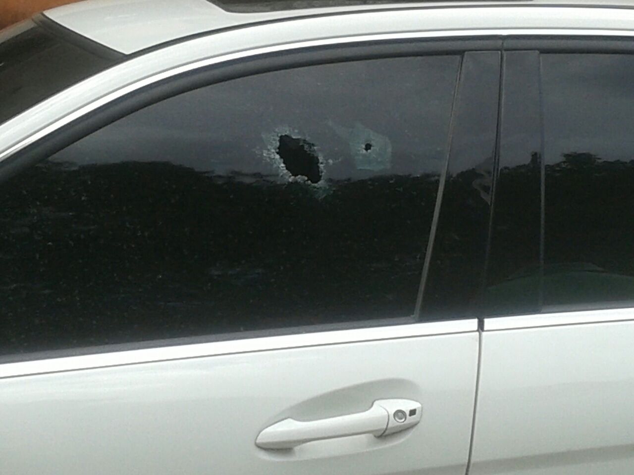 Mulher é baleada em academia no Centro de Manaus