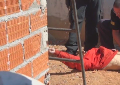 Cansado de ser roubado pelo mesmo cara, comerciante compra uma arma e mete bala