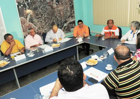 Convênio com dez prefeituras leva R$ 3,5 mi ao interior