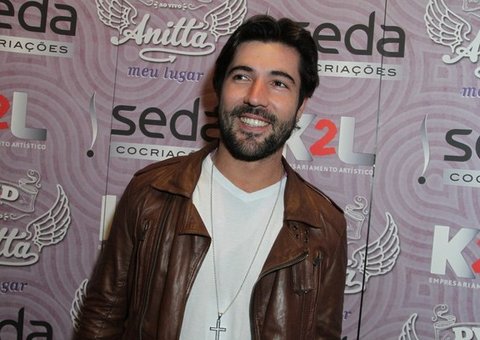 Sandro Pedroso nega namoro com filha do cantor Leonardo