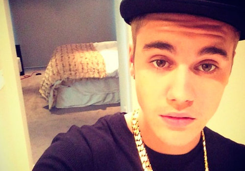 Justin Bieber dá festa e polícia é chamada seis vezes por vizinhos