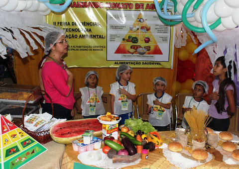 Estudantes  apresentam  cerca de 50 projetos científicos