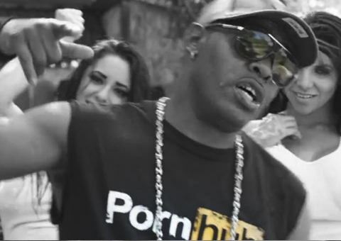 Rapper lança clipe proibidão em site de vídeos pornô em protesto contra o Youtube e Facebook