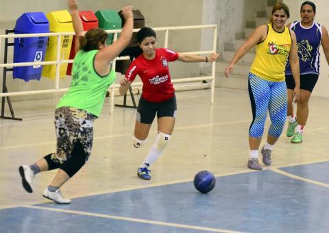 Futsal feminino do Amazonas segue para o encontro esportivo no Nordeste