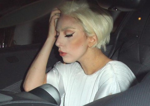 Gaga revela que Elton John a salvou das drogas