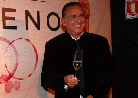 Galvão Bueno vai apresentar o Jornal Nacional durante a Copa